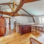 Feriehus Pet Friendly In Couhé-Verac
