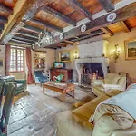 Feriehus Pet Friendly In Couhé-Verac