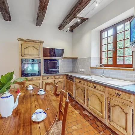 펜션 Amazing Home In Couhe Couhé-Verac