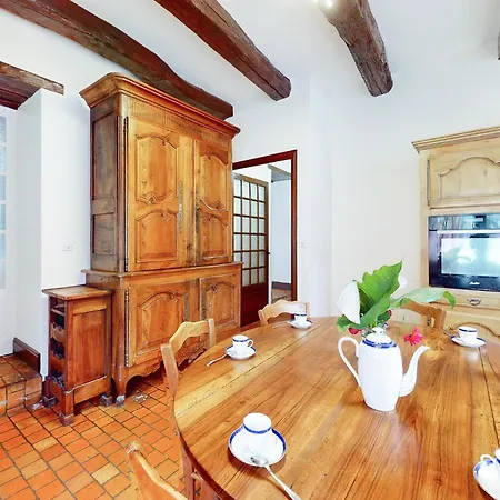 Amazing Home In Couhe בית נופש *