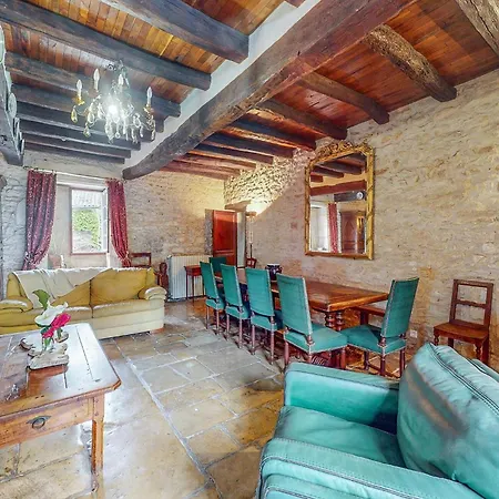 Amazing Home In Couhe * Couhé-Verac