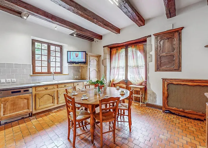 펜션 Beautiful In Couhé-Verac