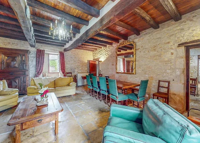 Beautiful In * Couhé-Verac